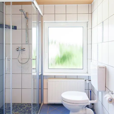 Сasa de vacaciones Beautiful With Sauna And Terrace Harscheid