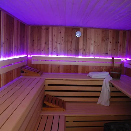 Сasa de vacaciones Beautiful With Sauna And Terrace