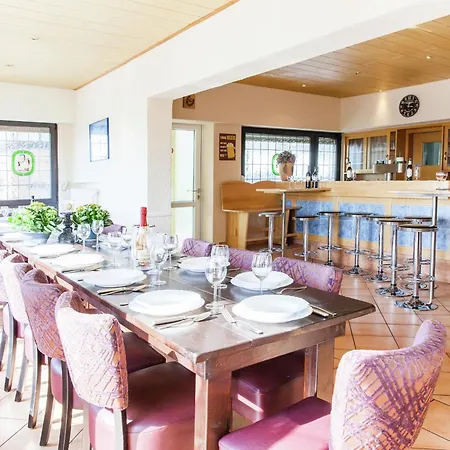 Сasa de vacaciones Beautiful With Sauna And Terrace