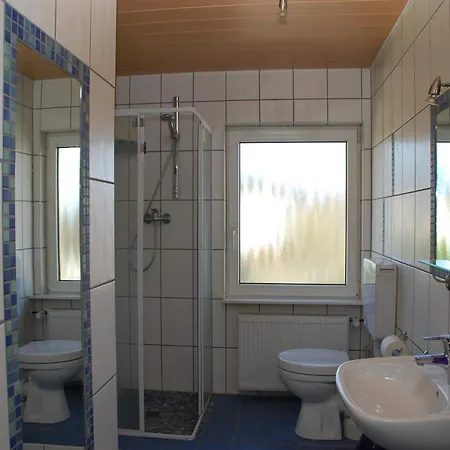 Сasa de vacaciones Beautiful With Sauna And Terrace Harscheid